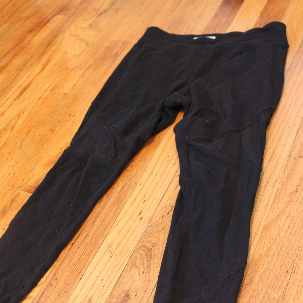 Forever 21 black cotton leggings mesh